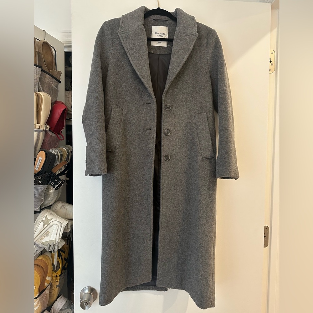 Abercrombie and Fitch women’s tailored wool blend long coat